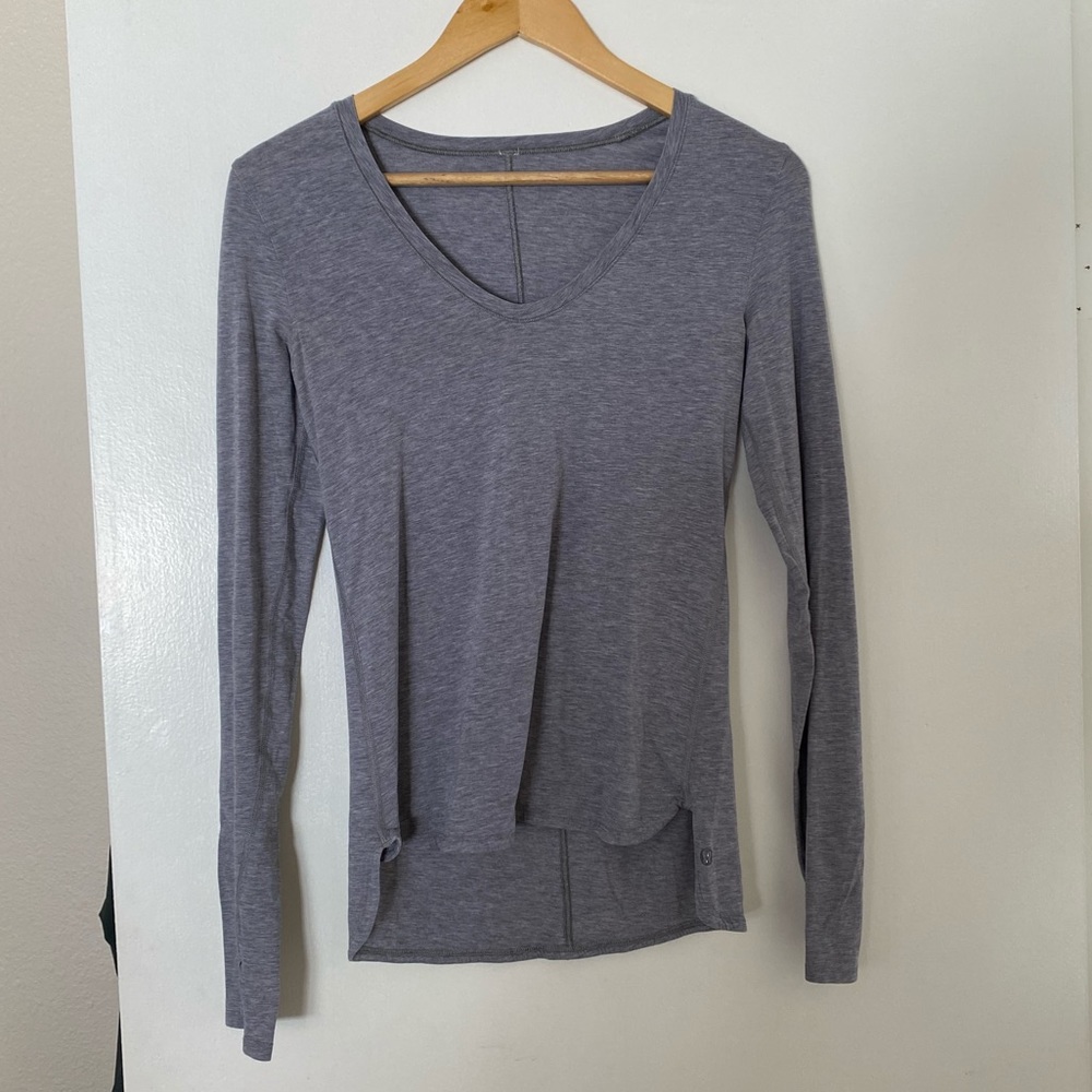 Lululemon High Low Long Sleeved, Size 6